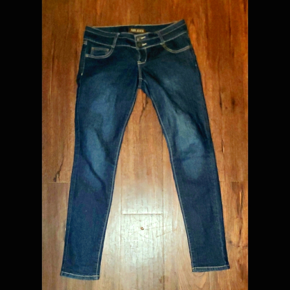 Low rise jeans